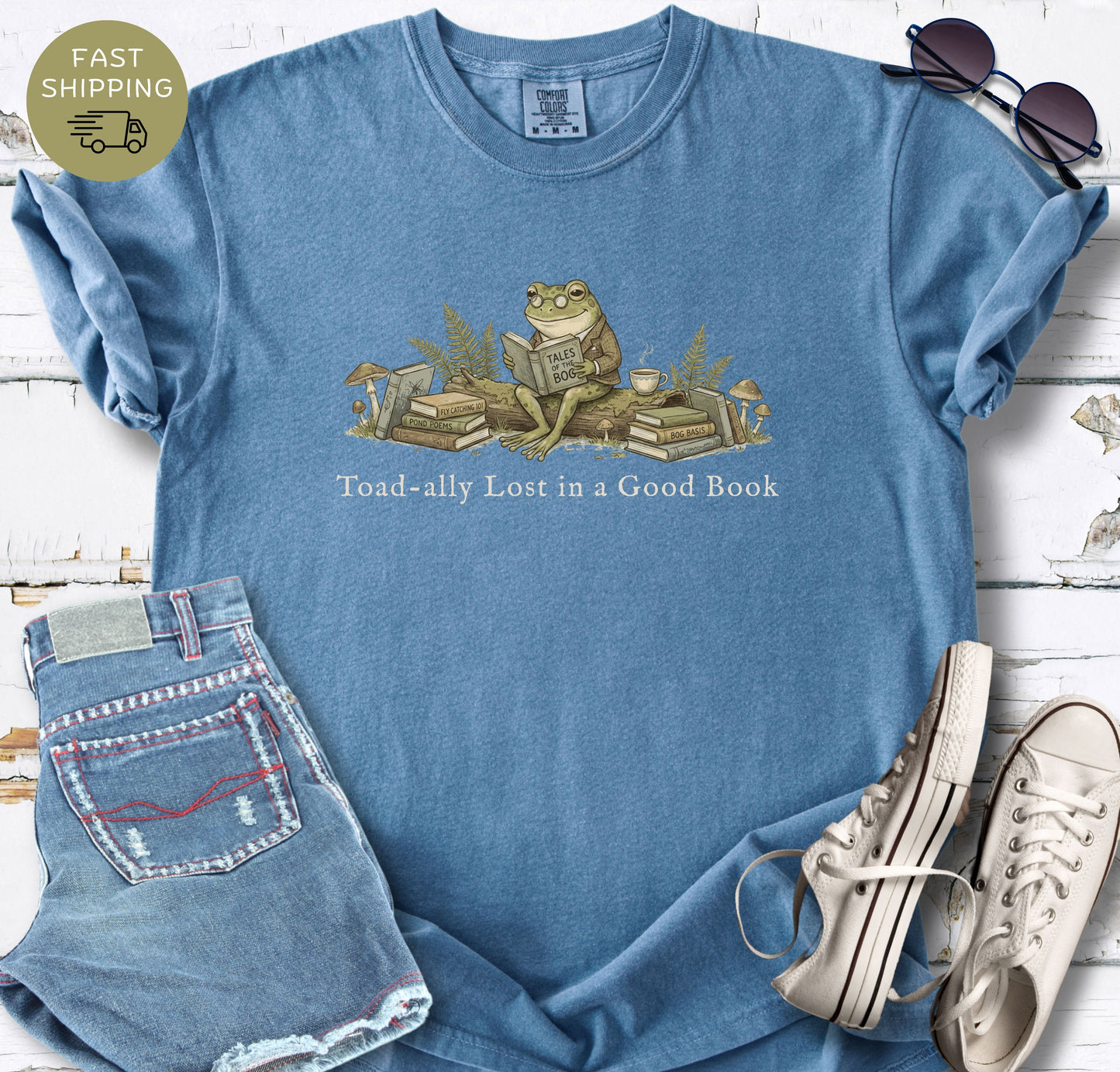 Cute frog reader t-shirt with toad-ally lost in a good book quote
