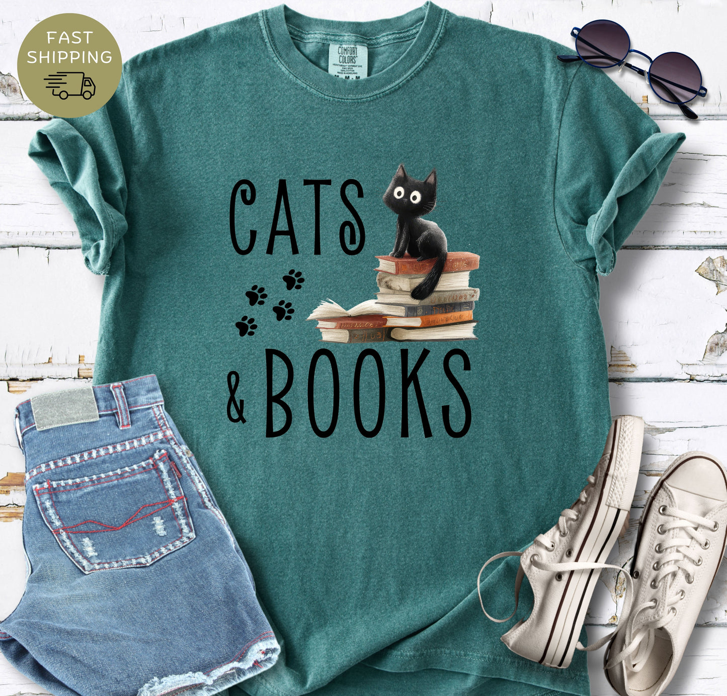 Cats & Books v2 T-shirt