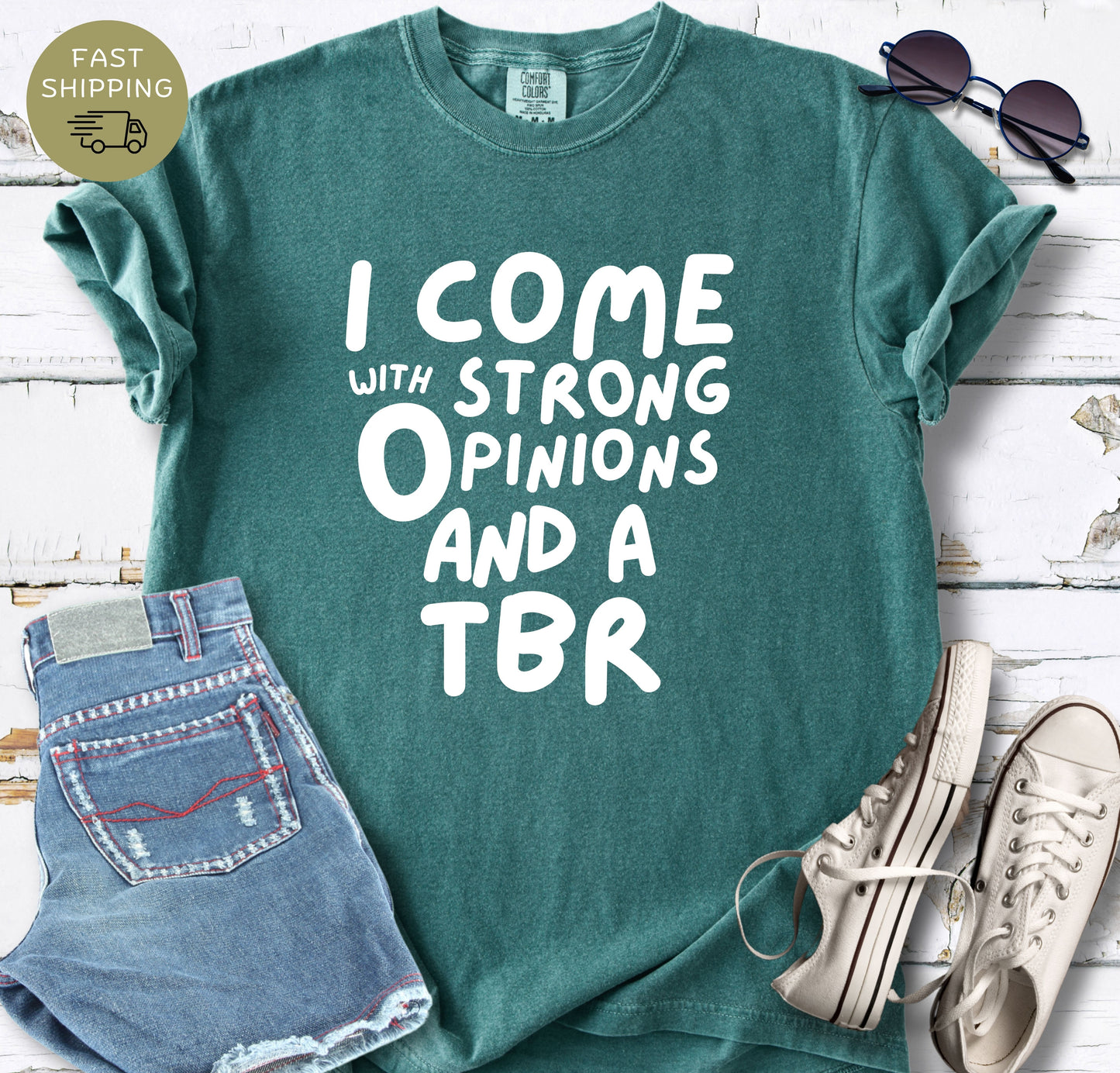Relaxed fit berry reader shirt with funny TBR quote