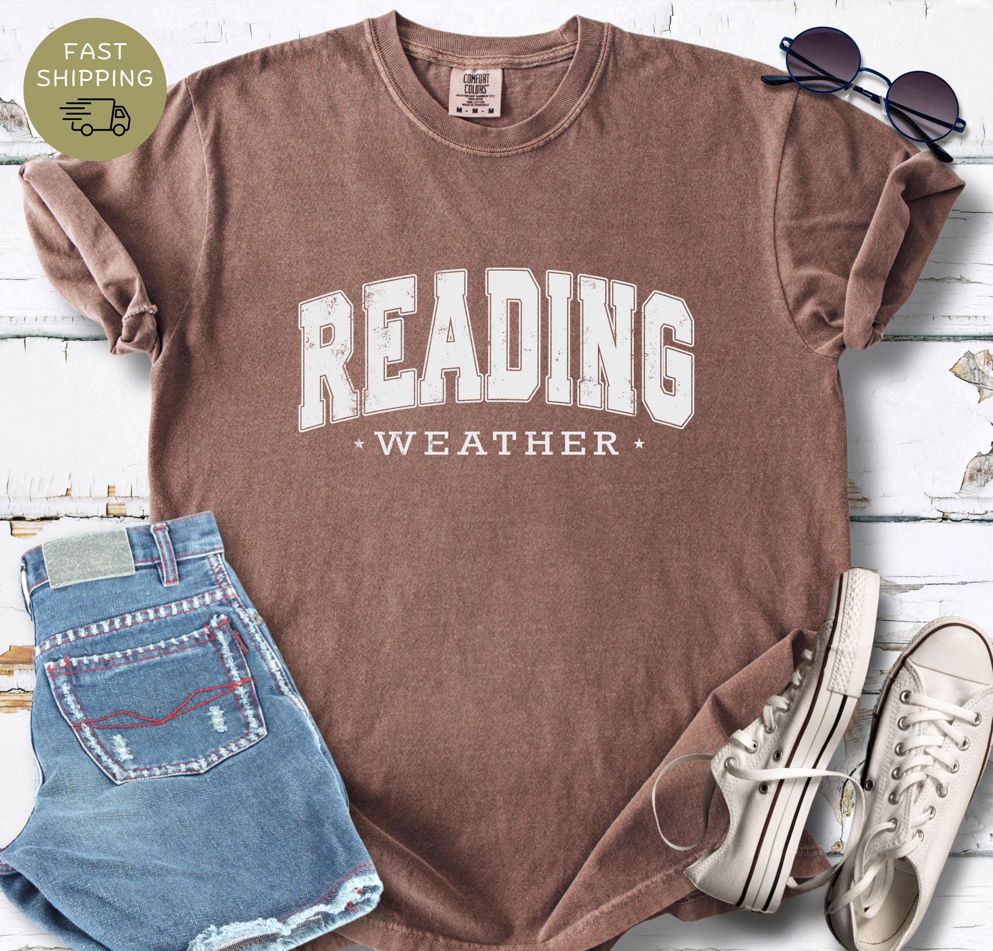 Booktok aesthetic reading weather t-shirt for readers