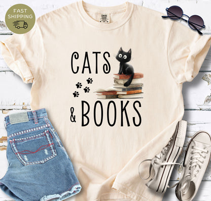 Cats & Books v2 T-shirt