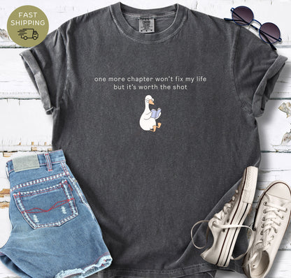 Relaxed fit book lover gift shirt in Pepper color